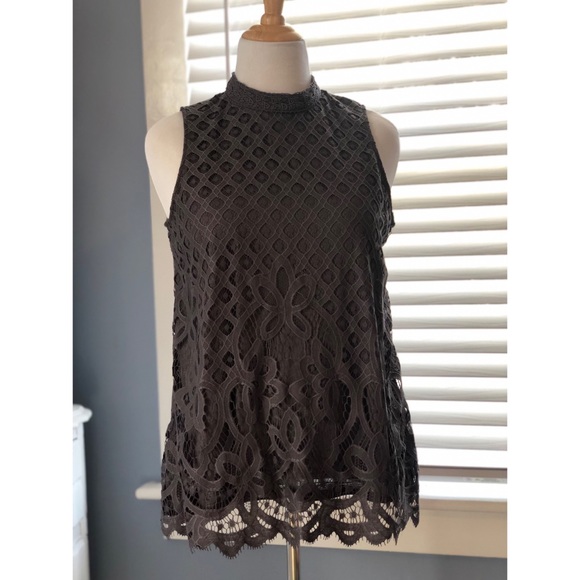 Gray Sleeveless Mock Neck Lace Top - XL - Picture 1 of 2